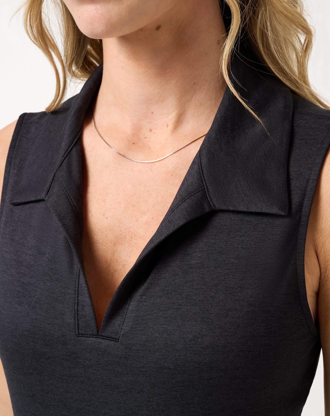 Skyloft Light Sleeveless Polo 2.0 image 2