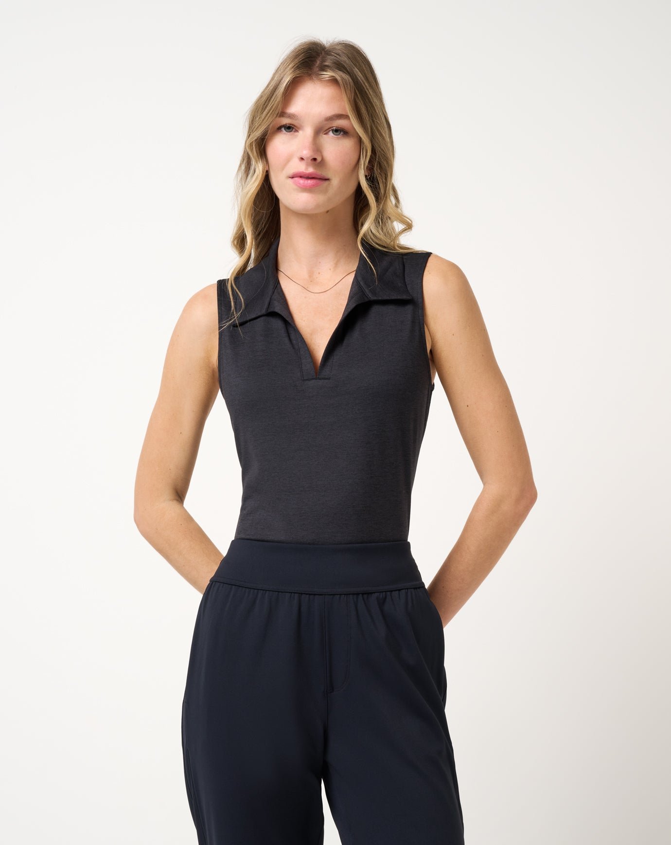 Skyloft Light Sleeveless Polo 2.0 image 3