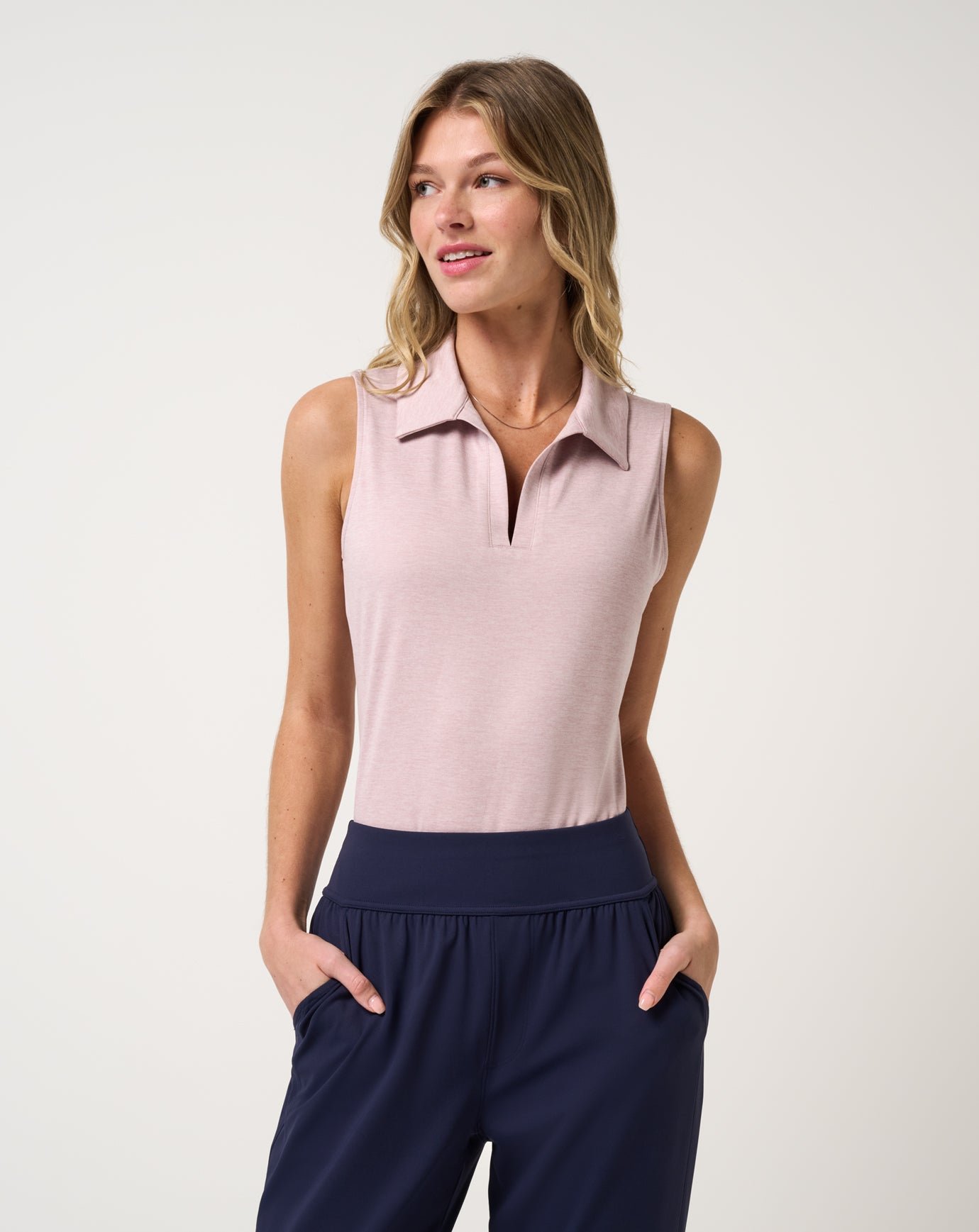 Skyloft Light Sleeveless Polo 2.0 image 45