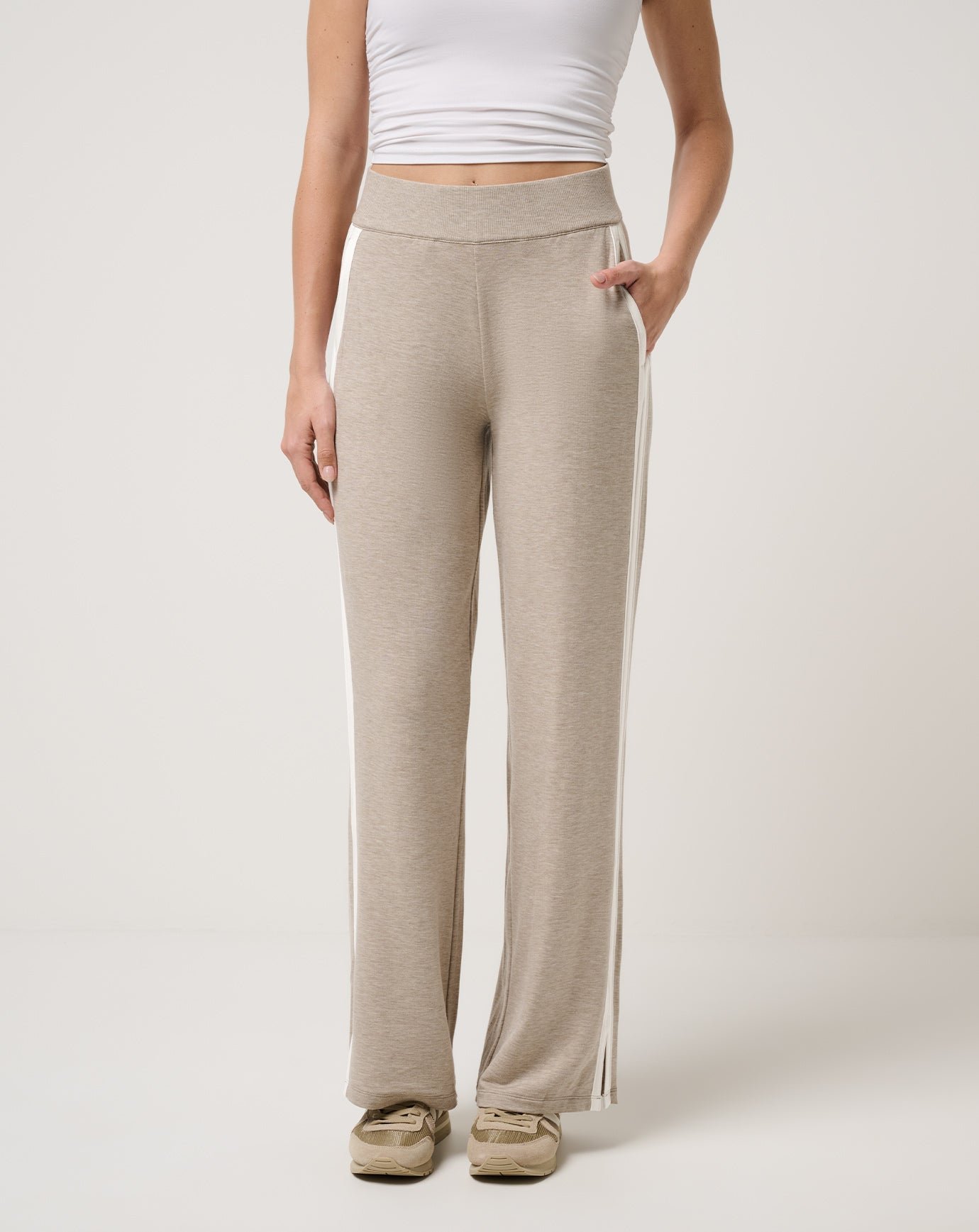 Cloud Terry Varsity Pant image 8
