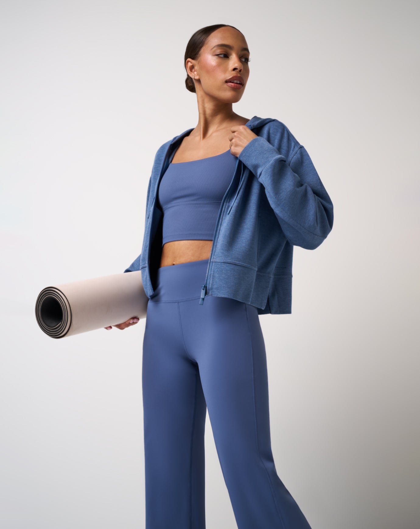 Skyloft Soft Zip Hood image 5