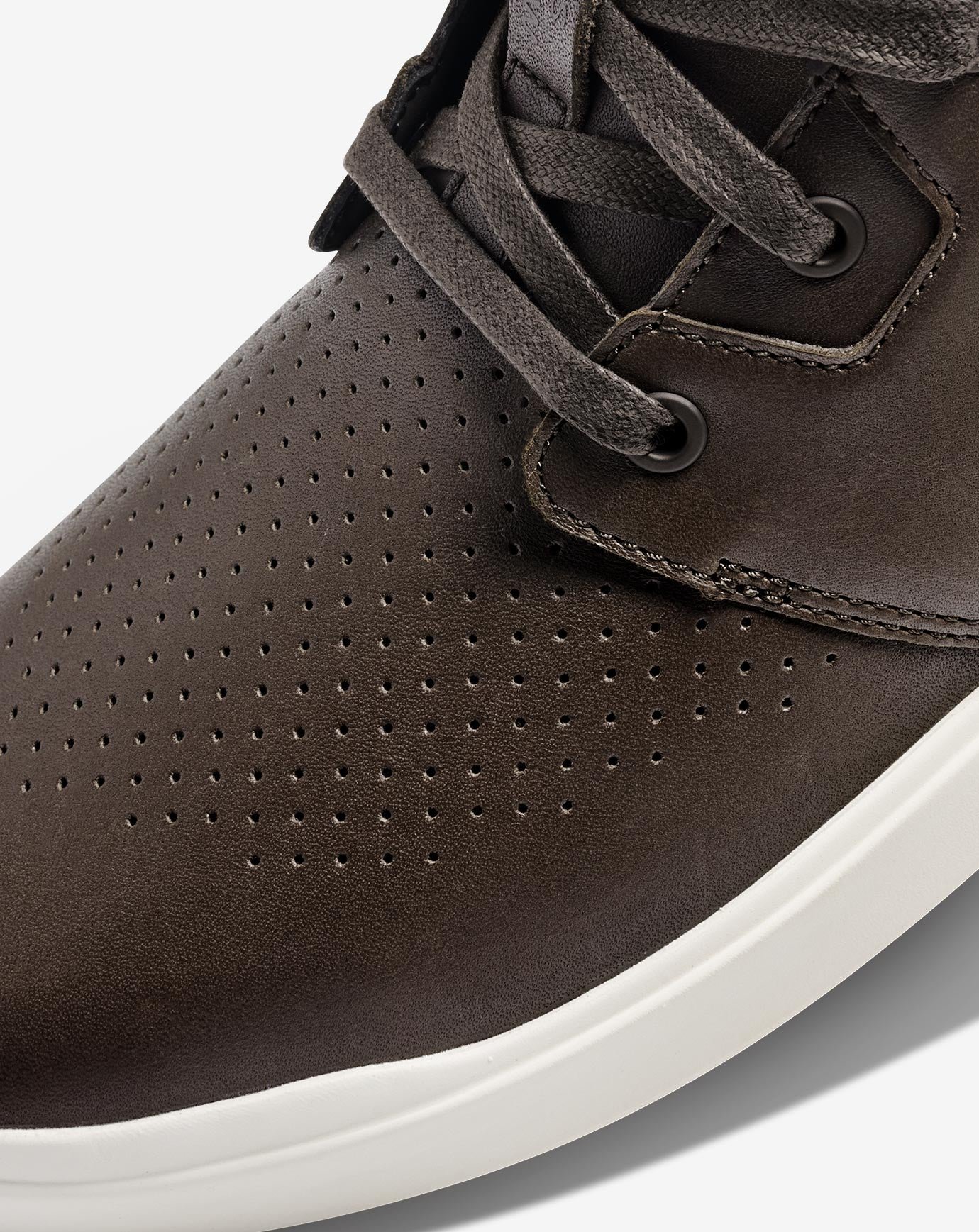 The Modern Chukka Lux Shoe image 7